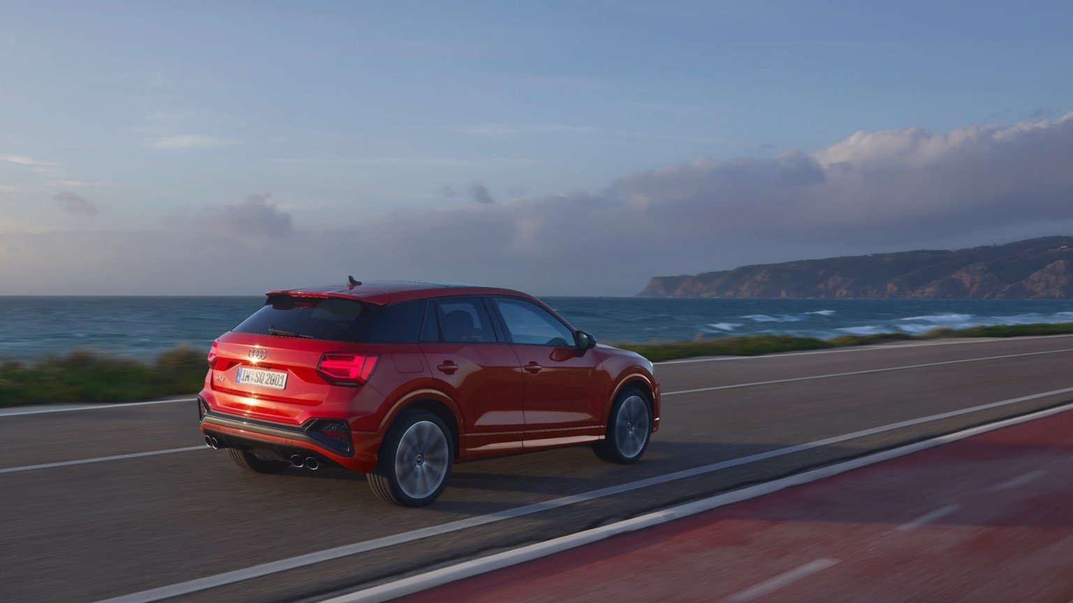 Rear-side view of the Audi SQ2.